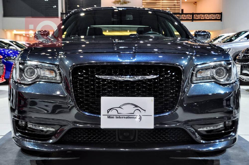 كرايسلر 300